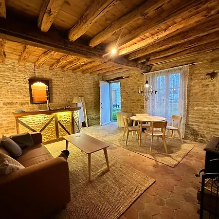 Bed & Breakfast Chateau Saintonge Le Chevain