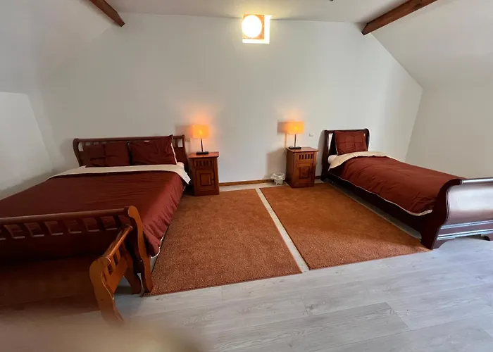 Chateau Saintonge Bed & Breakfast *