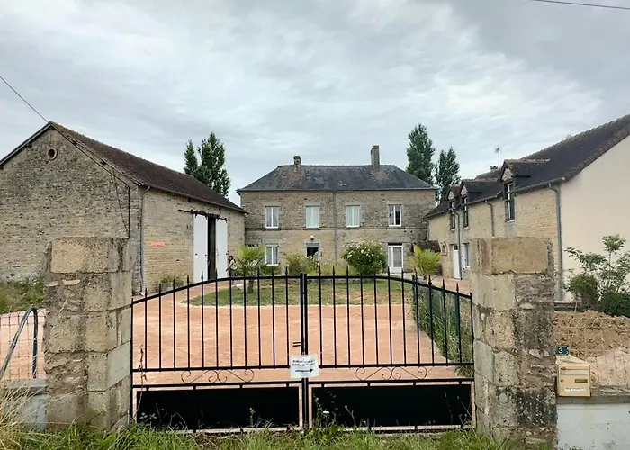 Chateau Saintonge * Le Chevain