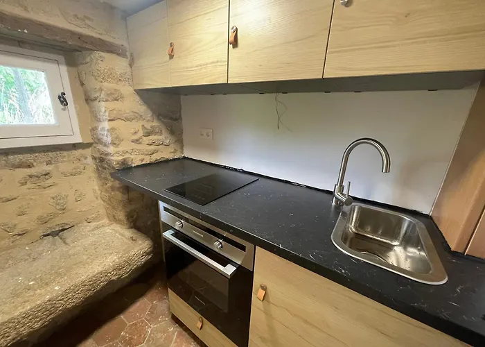 Chateau Saintonge Bed & Breakfast Le Chevain